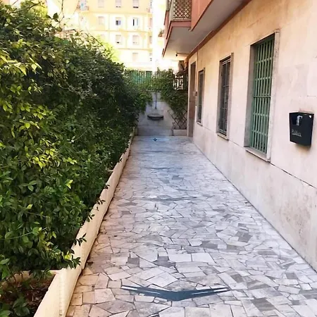 B&B Dea Flora Roma