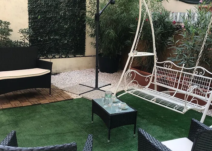Bed & Breakfast Dea Flora Rome